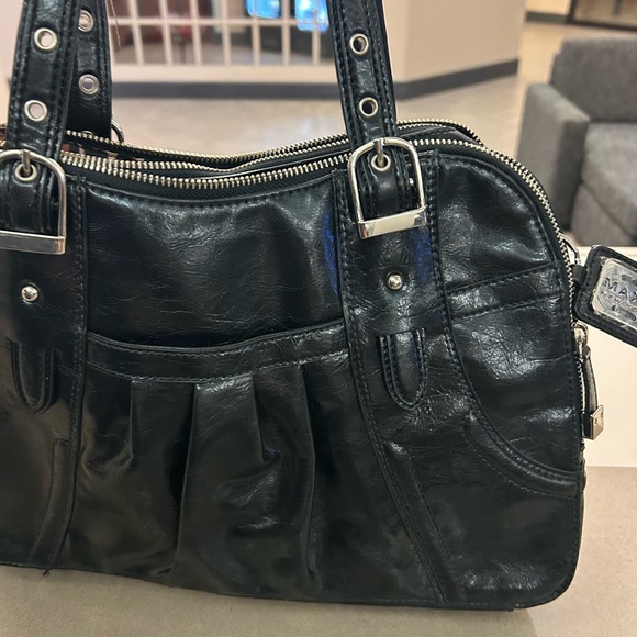 Maxx New York Black Leather Handbag Gorgeous, Well built!!,NEW - Picture 3 of 9